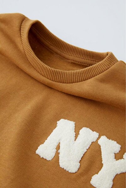Magu Uniszex gyerek pamut mustár "NY" hímzett pulóver és melegítőnadrág szett - kényelmes szabás