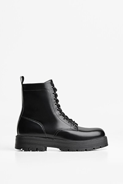 Bershka Erkek Siyah Kalın Tabanlı Bot