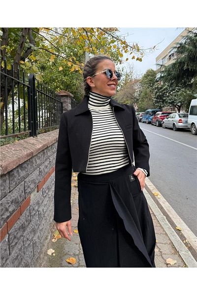 Dilvin Black Crop Jacket