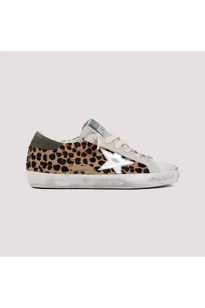 Golden Goose حذاء رياضي كلاسيكي من سوبر ستار مع قائمة كادين