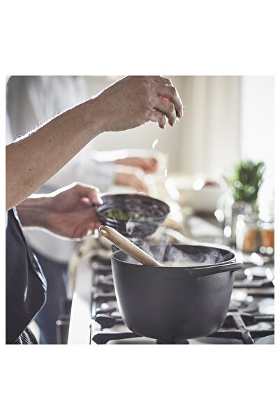 IKEA VARDAGEN Pot with Lid, Cast Iron, 3L