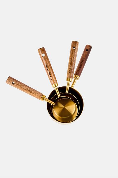 BEBEHOME A Set Of Measuring Cups With Wooden Handle, Gold