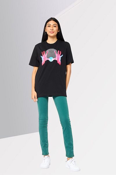 Diesel Women Round Neck Short Sleeves Graphic Print T-Shirt, Black