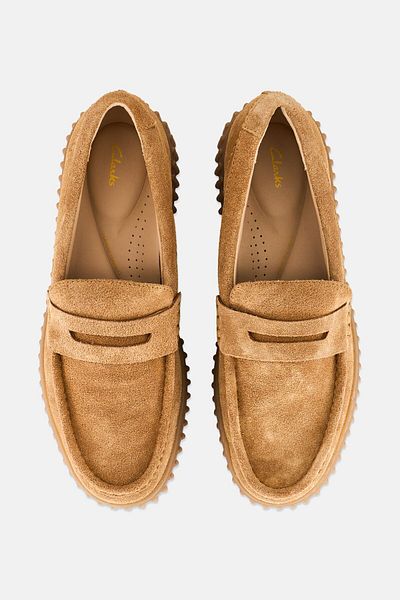 CLARKS حذاء تورهيل بيني نسائي سهل الارتداء بمقاس قياسي، لون بني فاتح