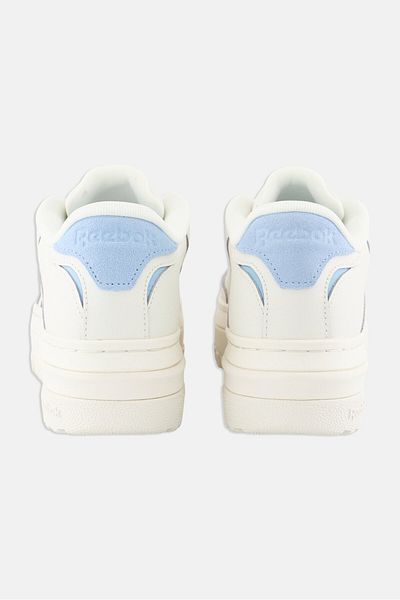 Reebok حذاء نسائي خارجي برباط إضافي من Club C، أبيض