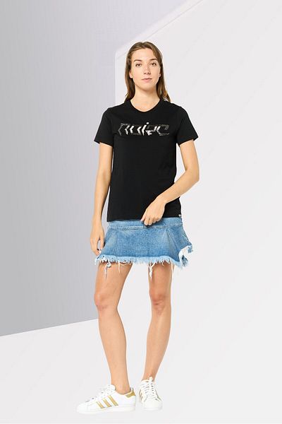 Diesel تي شيرت نسائي بقصّة عادية وأكمام قصيرة ومزخرف، أسود