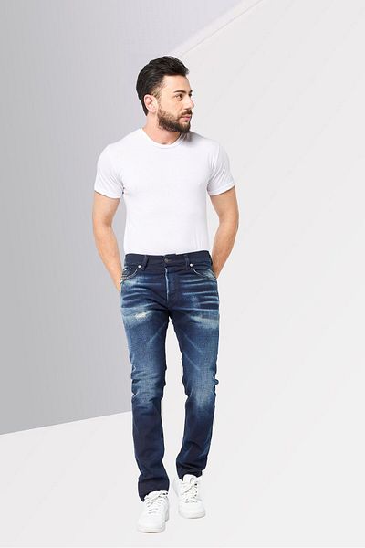 Diesel Men Slim Carrot Fit Washed Stretchable Denim, Navy