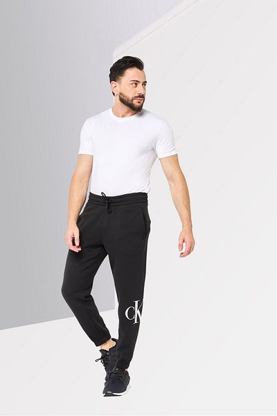 Calvin Klein Jeans Men Regular Fit Brand Logo Jogger Pants, Black