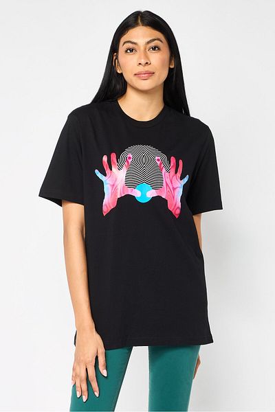 Diesel Women Round Neck Short Sleeves Graphic Print T-Shirt, Black