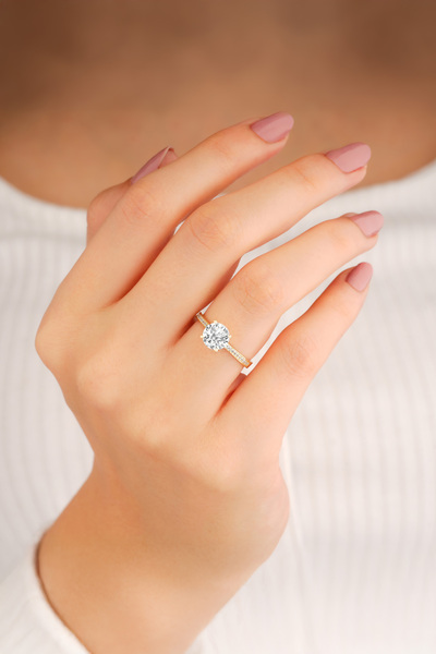 madissongold 14 Ayar Altın Taşlı Nişan Yüzüğü