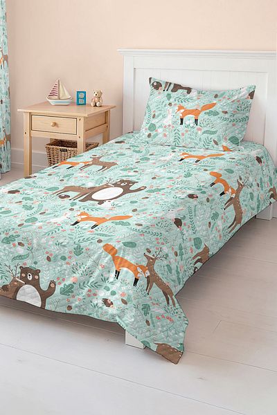 Realhomes Forest Animals and Flowers Patterned Children's and Teenager's Room Pique Set Bedspread