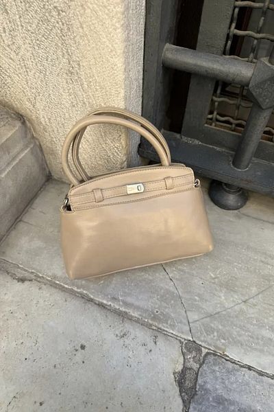 LEONAS Women's Hand and Shoulder Bag Simon Mink with Accessories and Belt Detail