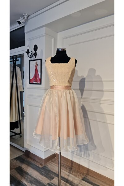 makbuleofficial Bej Renk,Büzgülü Organze Kumaştan Mini Etek Crop Takım