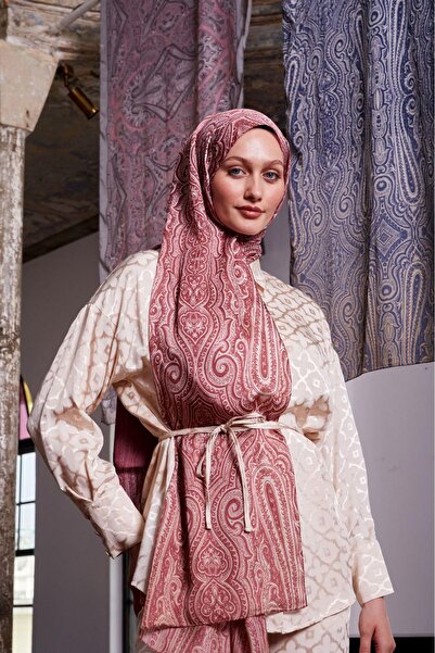 LuvenSara شال من الحرير الهندي باللون الفاتح