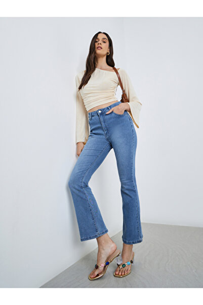 Styli بنطال جينز باهت بقصة واسعة وخصر متوسط