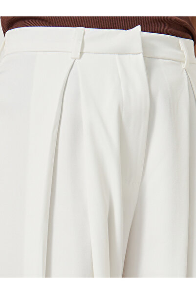 Styli Solid Inverted Pleated Wide Leg Pants