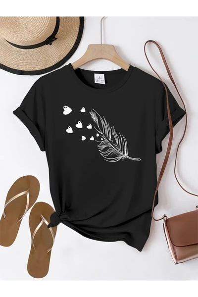 FUFLUNS تي شيرت برقبة دائرية كبيرة الحجم مطبوع عليه ريش على شكل قلب