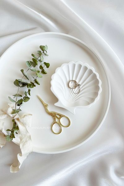 Mandalin Art Studio Word |   Engagement Tray and Oyster Plate |   Without Flowers and Accessories