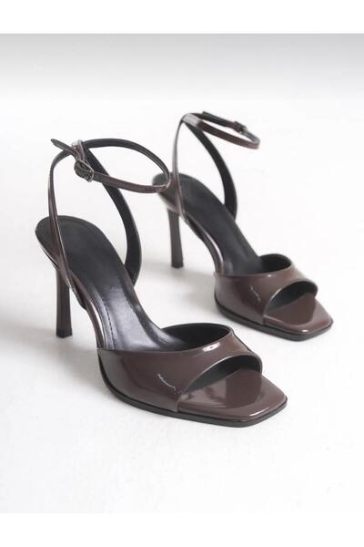 Yılmaz Exclusive - Women's Heeled Brown Patent Leather Ankle Strap Shoes