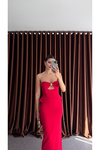 HAZELANNA Червена рокля с златни детайли