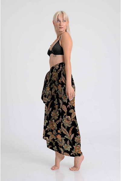 DESENİX Black Backdrop Paisley and Floral Print Belly Beach Dress |   100X145Cm |   Chiffon & Luxury Satin