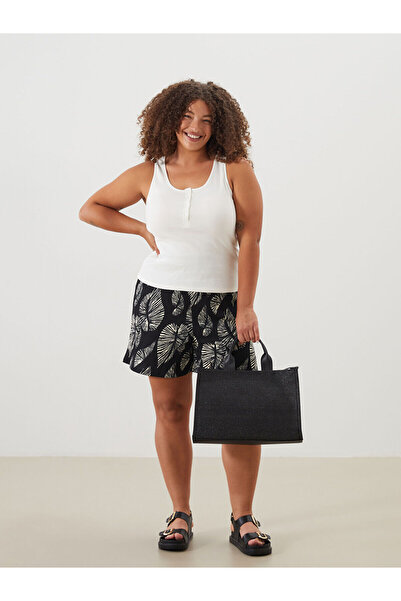 LC Waikiki Чорні шорти з еластичним поясом і квітковим принтом для жінок