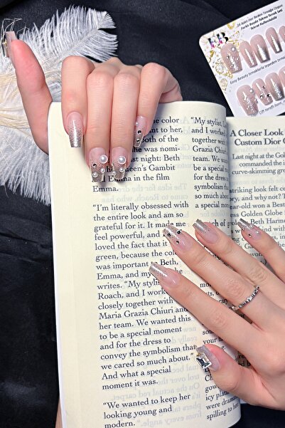 Easy Beauty Kısa Simli Küt İnci Taneli Takma Tırnak 24 Adet Takma Tırnak Seti Z818