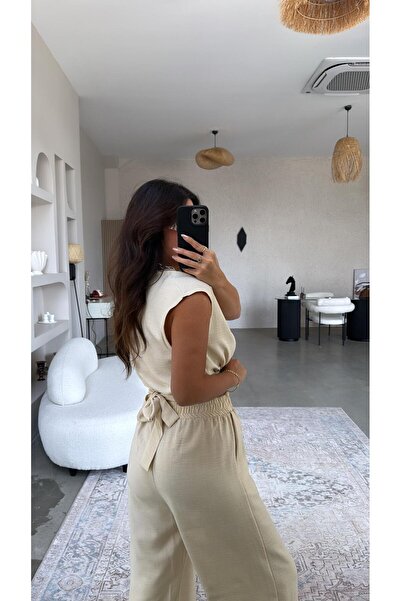 Buket Teke Set bluză pantaloni cu detaliu de curea bej