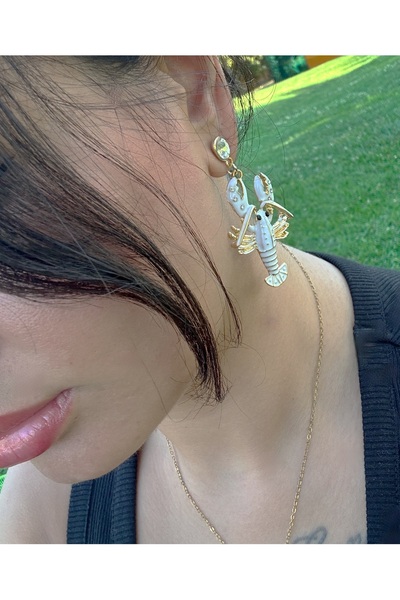 DORA-SS Women's Scorpion Detailed Stone Earrings