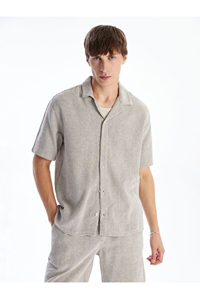 LC Waikiki قميص رجالي من XSIDE ذو قصة مريحة وياقة من الجبردين وأكمام قصيرة