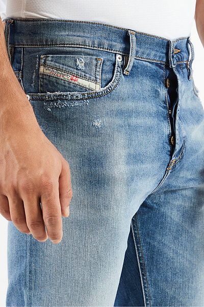 Diesel Men Tapered Fit Wash Non Stretchable Denim Jeans, Blue