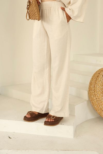 Vegove Linen Suit with Piping Detail