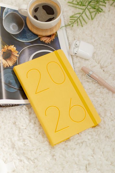 Matt Notebook 2026 Година 13x21 см Дневен дневен ред Жълт