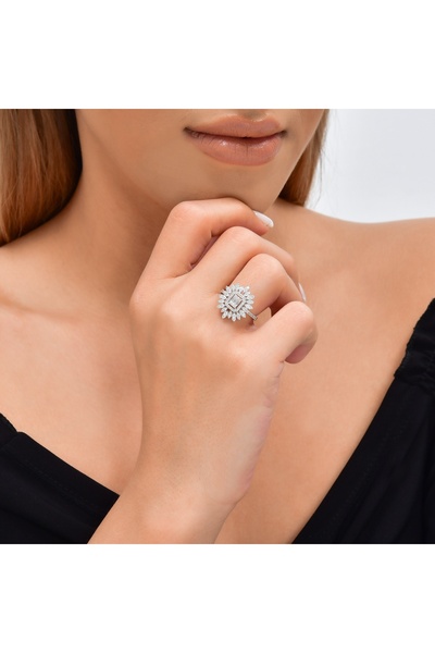 Pırlandia 0,74 Karat Pırlanta Baget Yüzük
