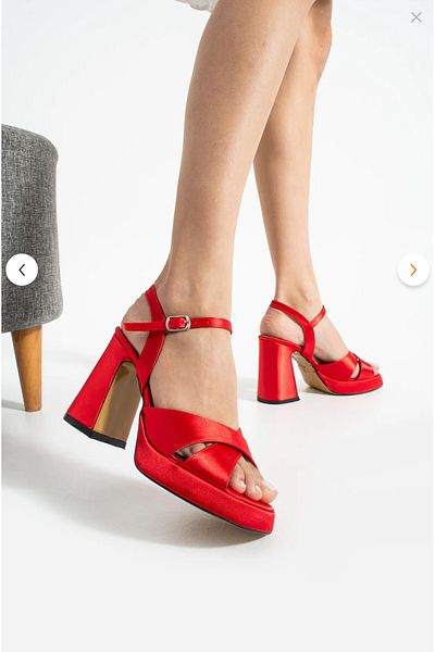 E&L Company 10cm Red Satin. This Product Is Running Garantiled.