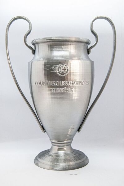 FLEXIS WE MAKE IT POSSIBLE FOR YOU Şampiyonlar Ligi & UEFA Süper Kupa 3D Make...