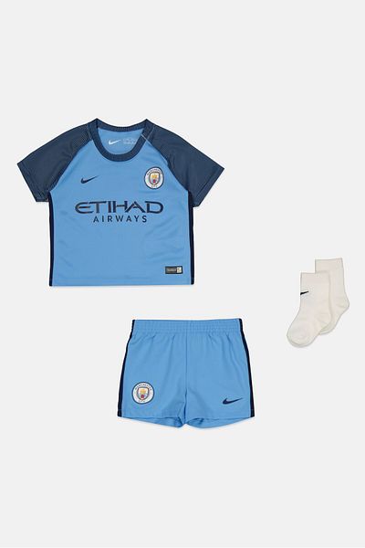 Nike Toddlers Boy 3Pcs Brand Logo Top And Bottom With Socks Set, Light Blue