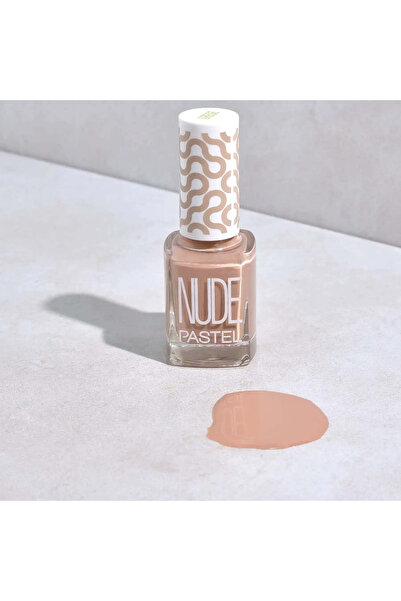 Pastel طلاء الأظافر