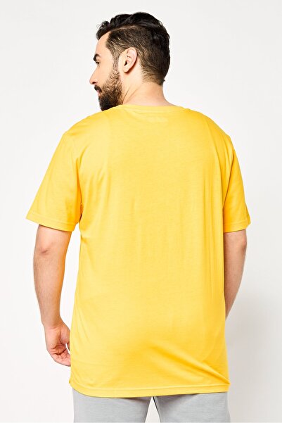 Scuderia Ferrari Men Sportswear Fit Short Sleeve Outdoor T-shirt, Yellow