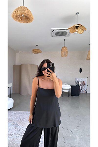 Buket Teke طقم بلوزة شالوار ساتان أسود فاخر