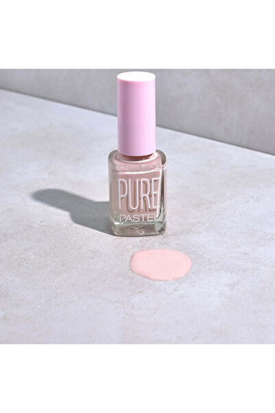 Pastel Nail Polish