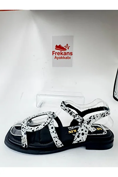 NEWGÜLTEKİN Very Stylish Sandals with Genuine Leather Band and Buckle