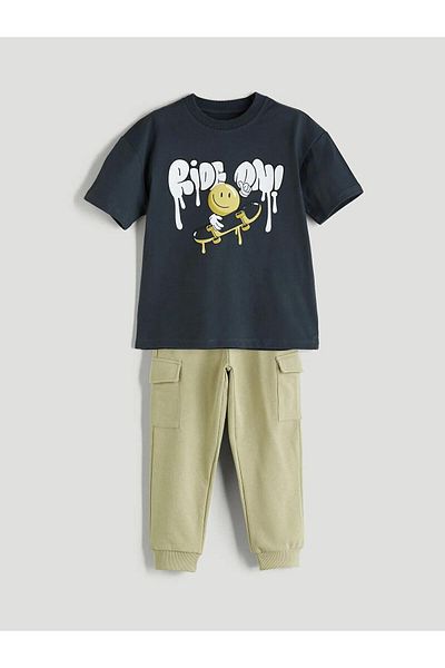 LC Waikiki LCW Kids Crew Neck Tricou și pantaloni pentru băieți, pachet de 2 (W5)