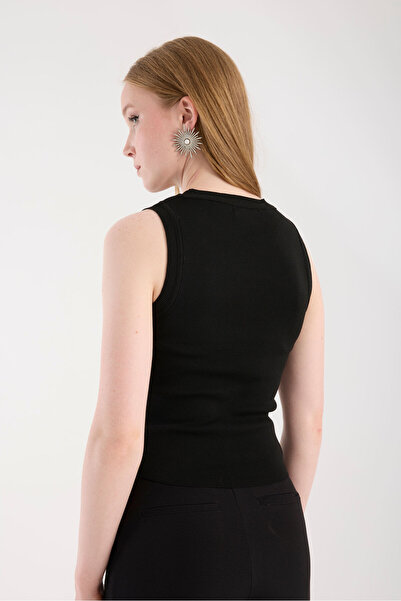 İLKCET MODA Black Stone Detailed Crew Neck Sleeveless Knitwear