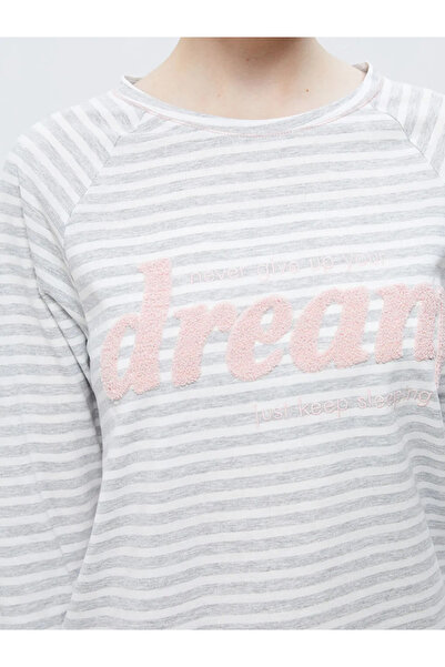LC Waikiki LCW DREAM Gri Bisiklet Yaka Nakışlı Kadın Pijama Takımı