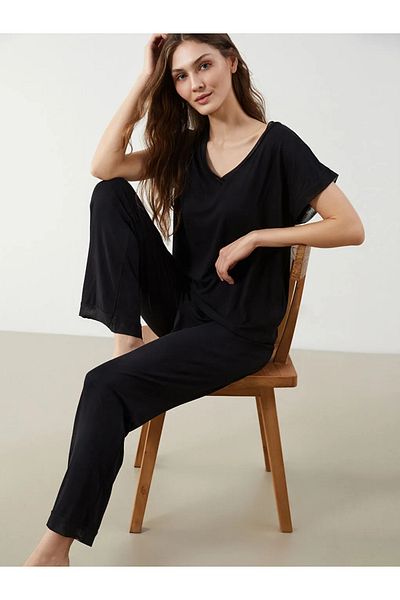 LC Waikiki Lcw Dream Black V-Neck Women's Pajama Suit