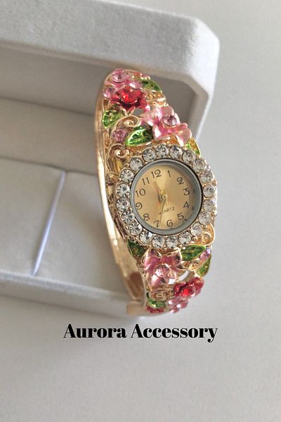AurorAccessory Pink Red Floral Enamel Embroidered Vintage Handcuff Women's Wrist Watch (Suitable for Thin Wrist Size)