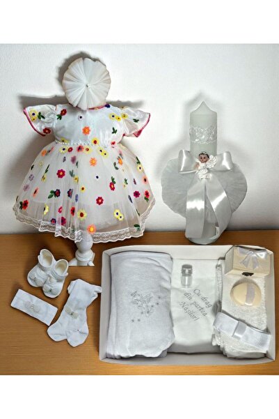 Botez Set complet Florentina- alb cu floricele atasate