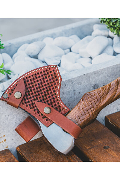 Huğlu Kurt Başı Figürlü Kamp Baltası