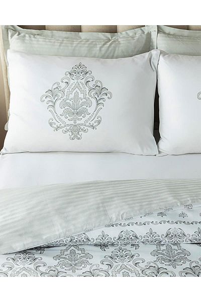 English Home غطاء وسادة من الساتان القطني الأنيق